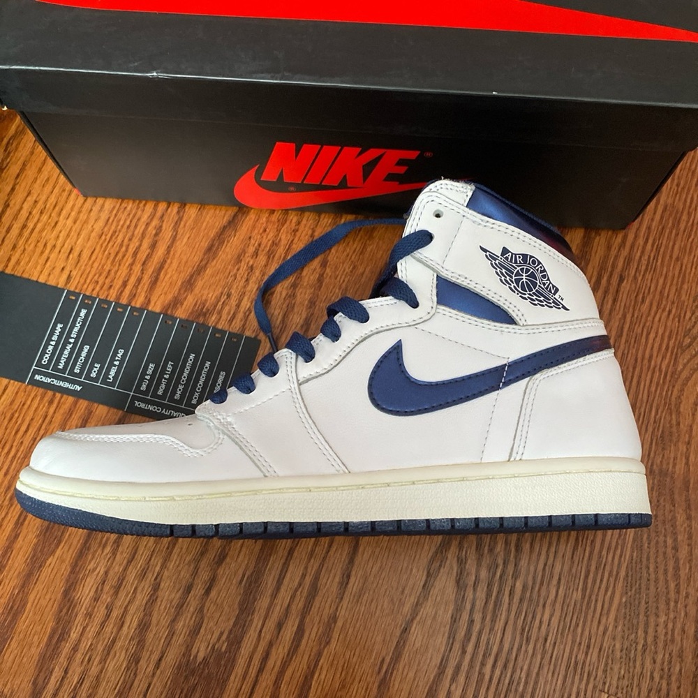 Air Jordan 1 Retro High OG 'Metallic Navy' - Picture 5 of 7